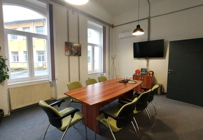 Office space of 403 square meters for long-term rent on Orczy Street, in the 8th district of Budapest! 