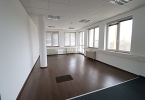 Budapest XI. kerület Bartók Béla út B kategóriás irodaház iroda kiadó