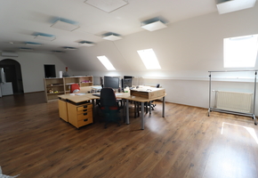 Budapest XIII. kerület Angyalföld önálló 452nm szintterületű irodaépület eladó