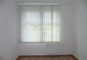 Budapest X. kerület Újhegyi út B kategóriás irodaházban iroda kiadó