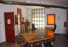 Budapest XIV. kerület Gvadányi út B kategóriás irodaházban iroda kiadó