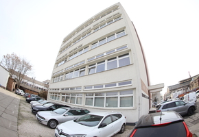 Budapest XXI. kerület Csepel Művek B kategóriás felújított irodaház iroda kiadó