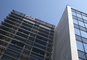 Budapest VIII. kerület Corvin sétány modern A kategóriás irodaház iroda kiadó