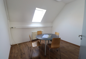 Budapest XIII. kerület Angyalföld 152nm-es tetőtéri, jellemzően egyterű, önálló irodablokk kiadó