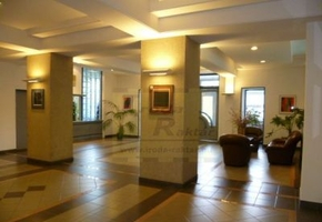 Budapest VII. kerület Városligeti fasor B kategóriás irodaházban iroda kiadó