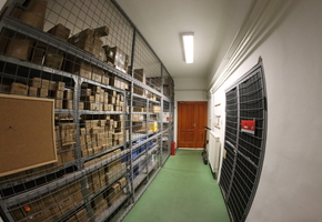 Budapest XVI. kerület önálló épület, 646nm-es telken 619nm-es iroda, műhely, raktár vegyes funkciójú épület eladó